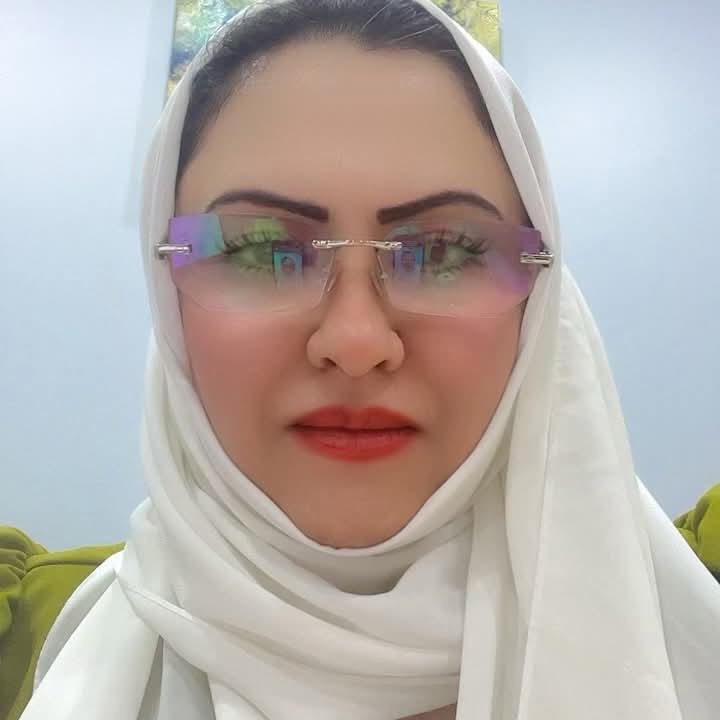 الروائية عبير السمكري